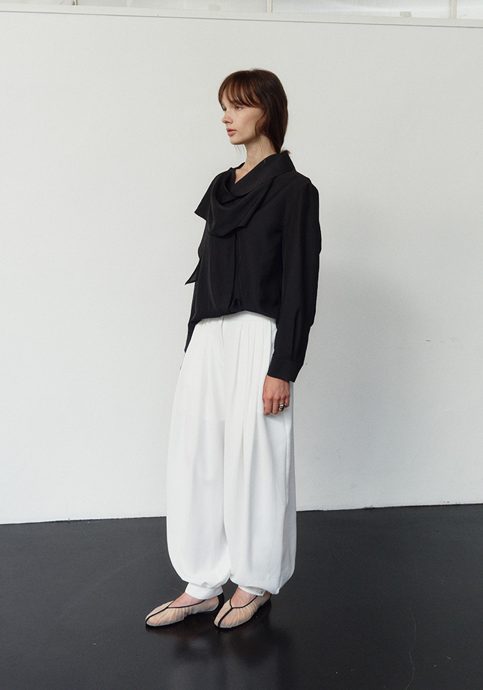 HEM BUTTON HAREM PANTS_WHITE