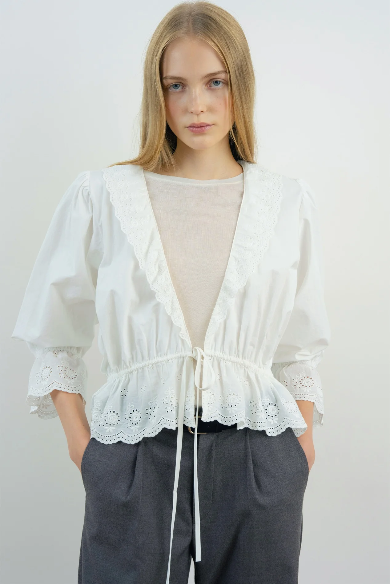 V-Neck Puff Blouse (Ivory)