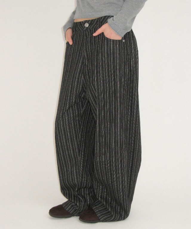 STRIPE DENIM BALLOON PANTS BLACK