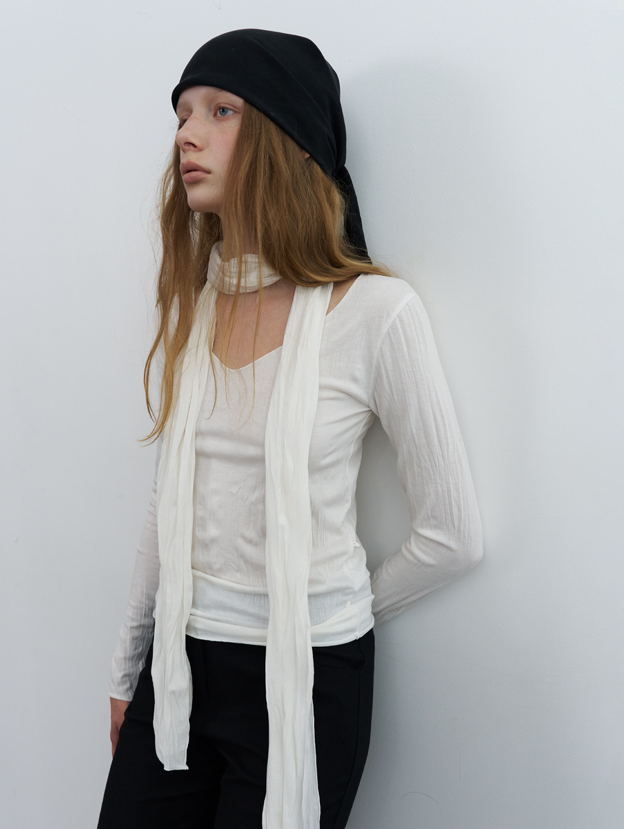 포에토 Index wrinkle top (scarf set) - ivory 상품 이미지 1