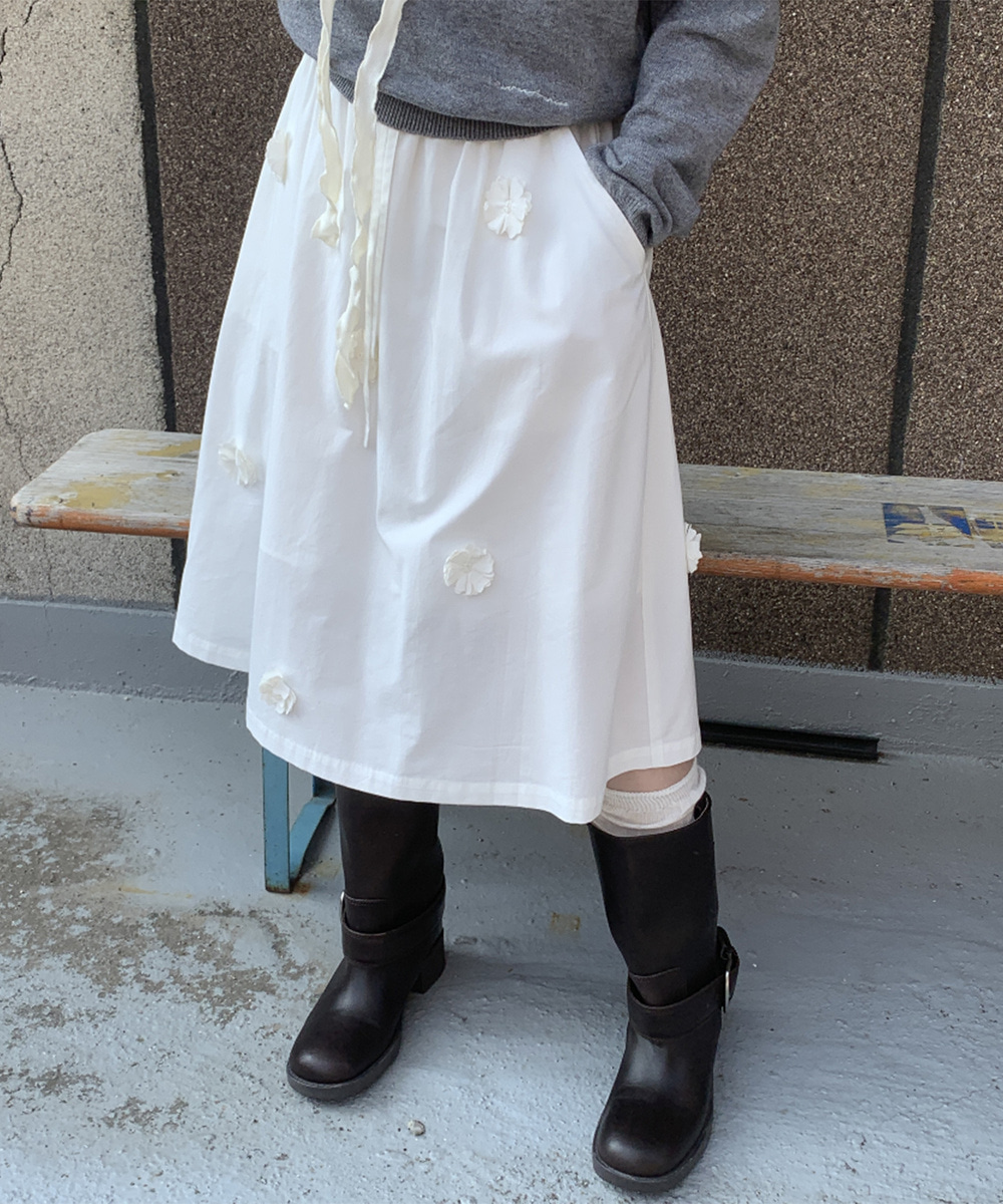 [9/29 순차배송] MINI FLOWER SKIRT IVORY