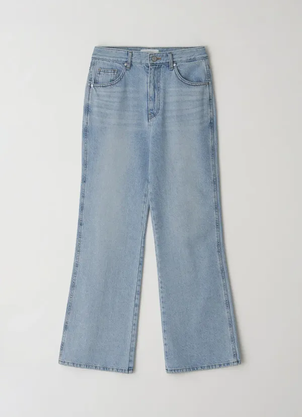 Wide boot cut denim (light blue)