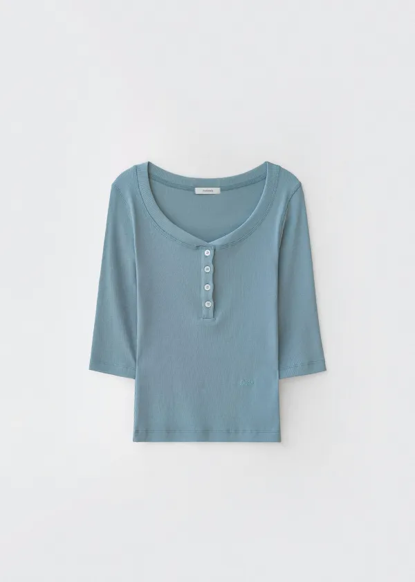 Kaylee 3/4 henry neck tee (blue)