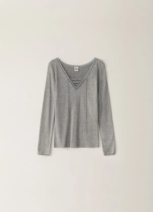 [Limited] Deep V-neck lace T-shirt - Gray