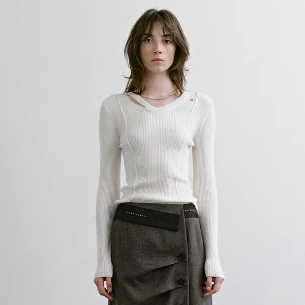 Back Slit Knit Pullover [ Ivory ]