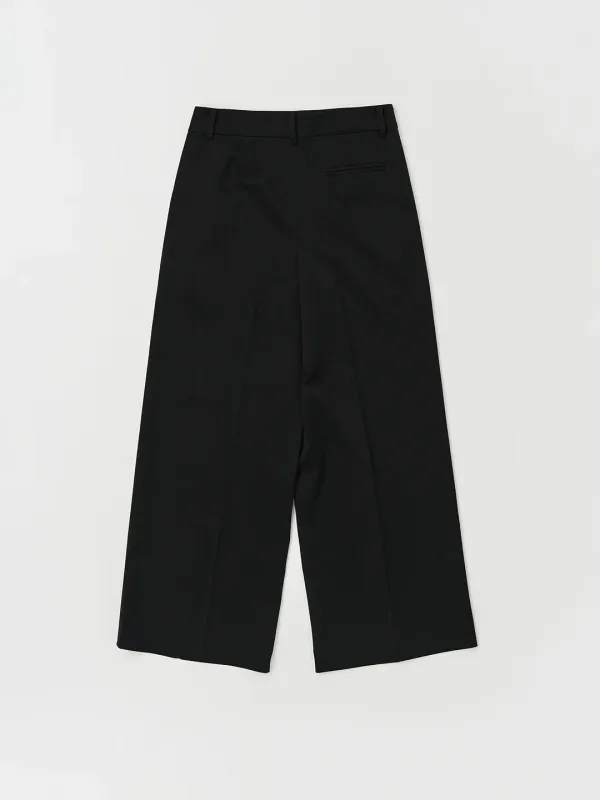 WOOL TROUSERS IN BLACK