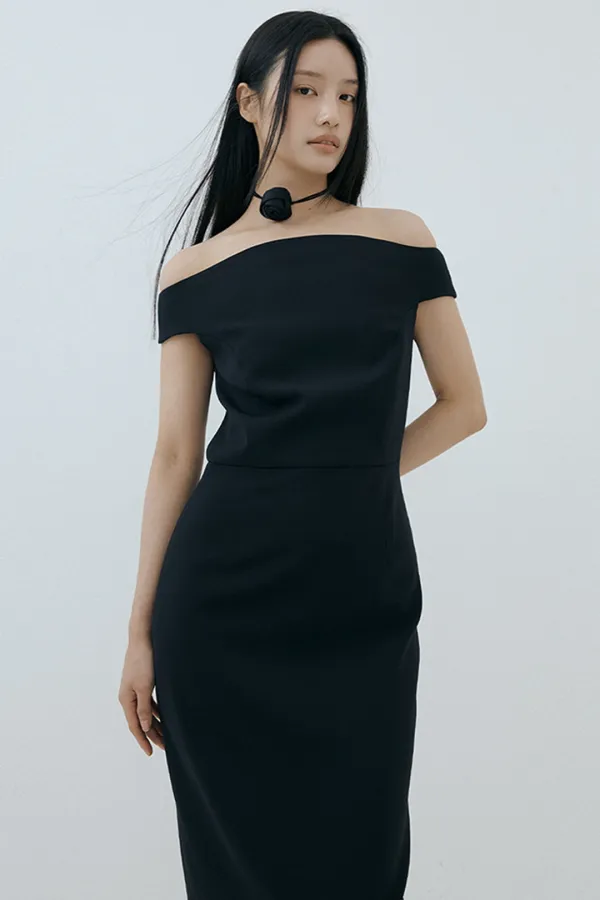 Curved Off-Shoulder Dress (black)