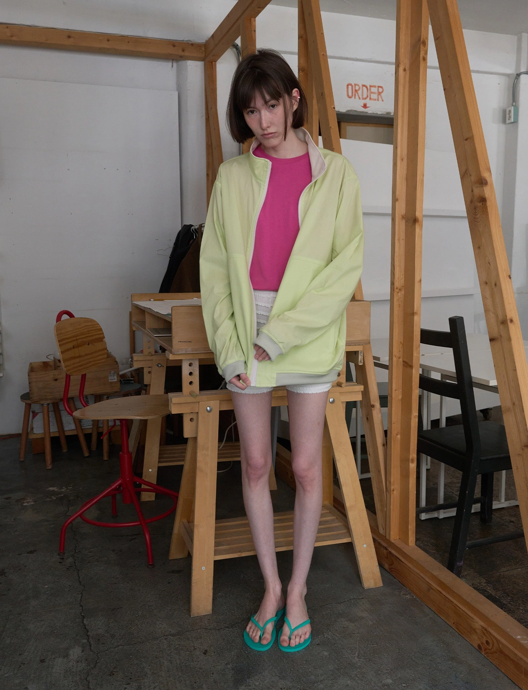 노컨텐츠 358. Clean Windbreaker _ Neon Lime 상품 이미지 1