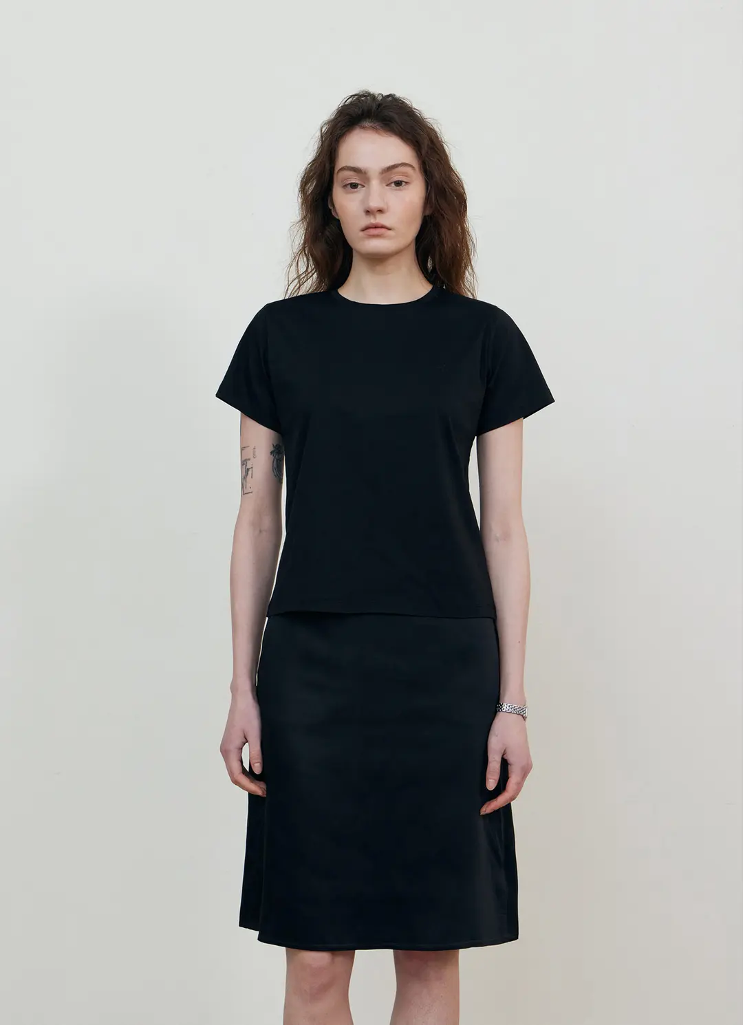 스텝어라운드 [2차] Silket cotton half t-shirt_BLACK 상품 이미지 2