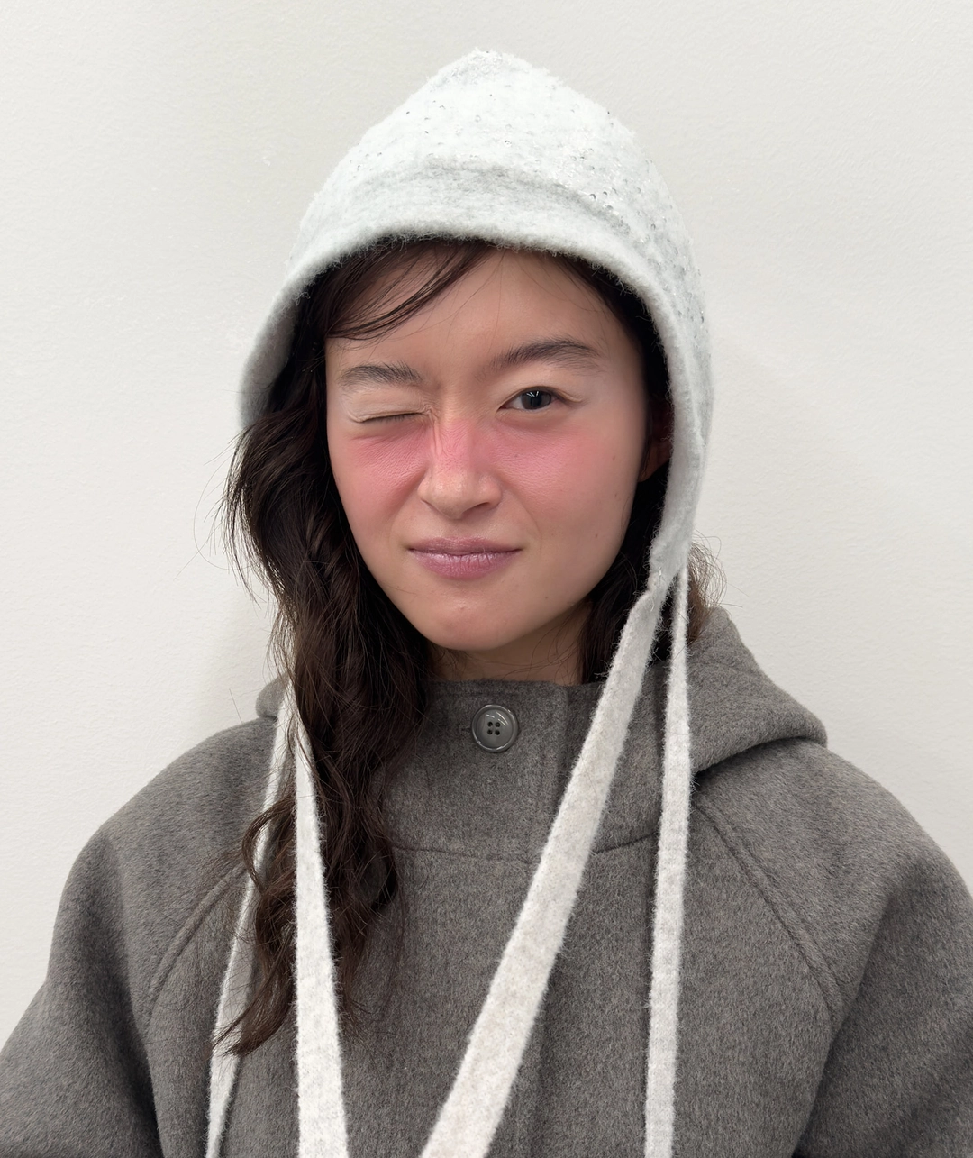 타입서비스 Fluffy Sequin Strap Hat [Light Gray] 상품 이미지 2