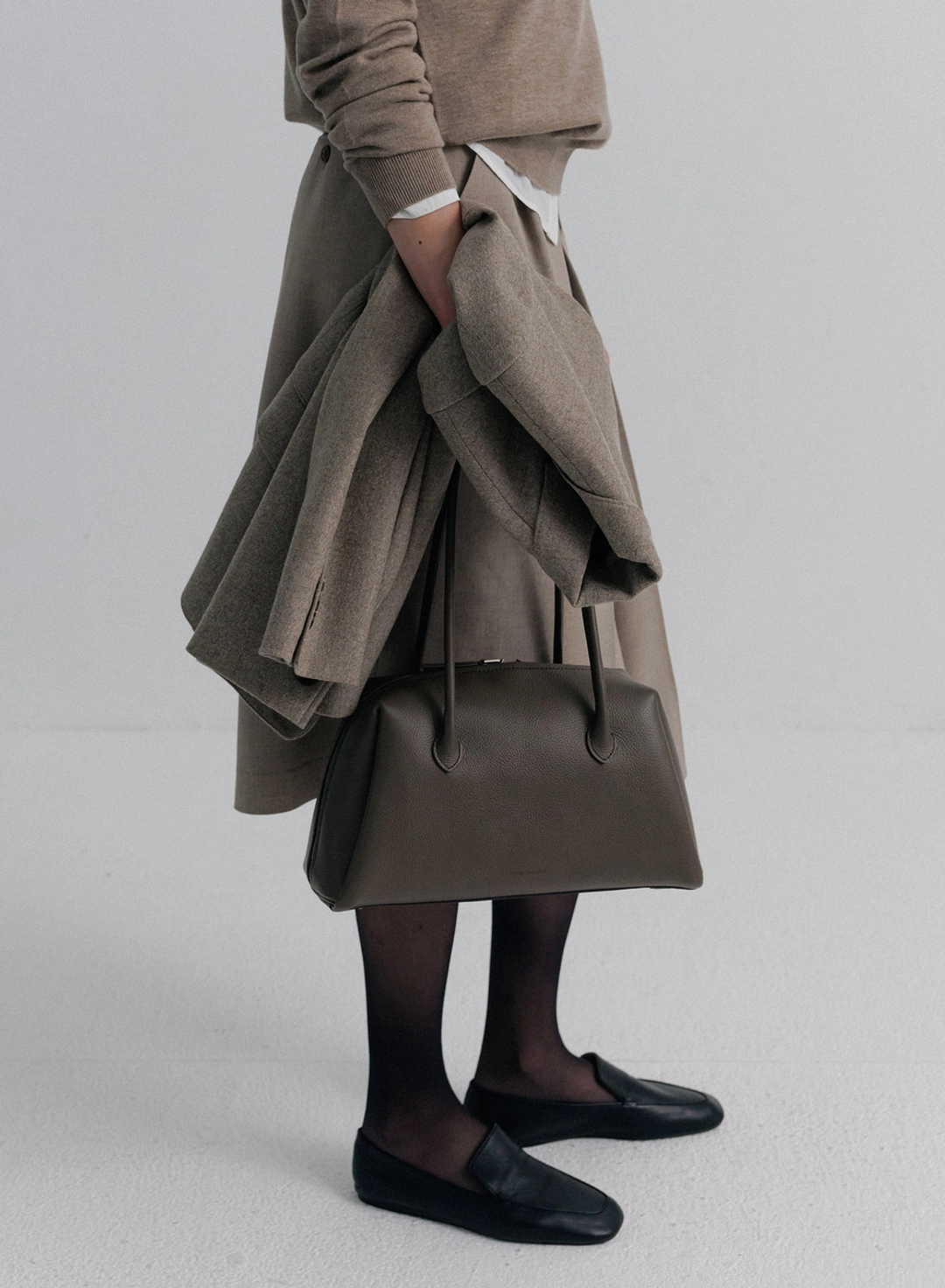 킨더살몬 Brion Leather Bag Coal 상품 이미지 3