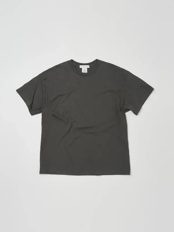 LOGO T-SHIRT IN FADED CHARCOAL