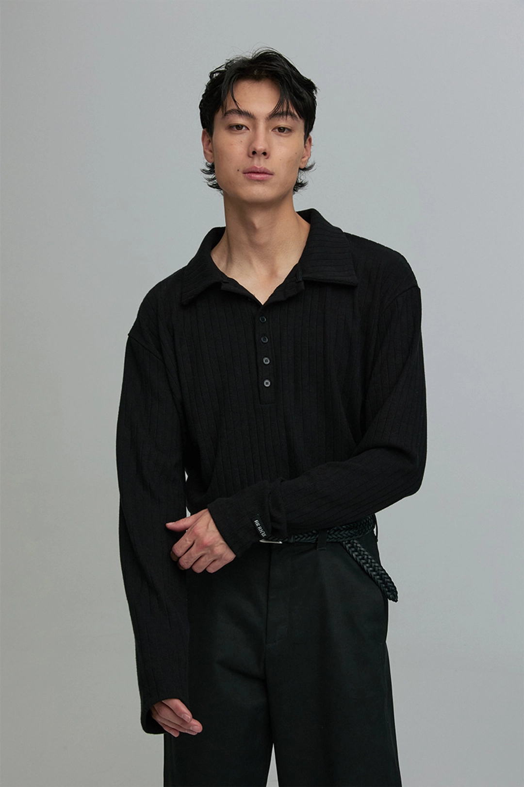 리이 RIBBED BUTTON-PLACKET KNIT TOP BLACK 상품 이미지 1
