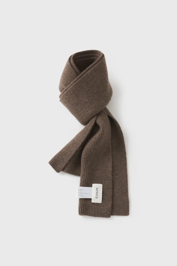 Merino Wool Ribbed Muffler (Brown)