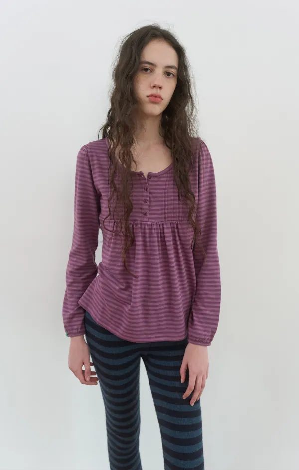 433. Pleatline T_Plum