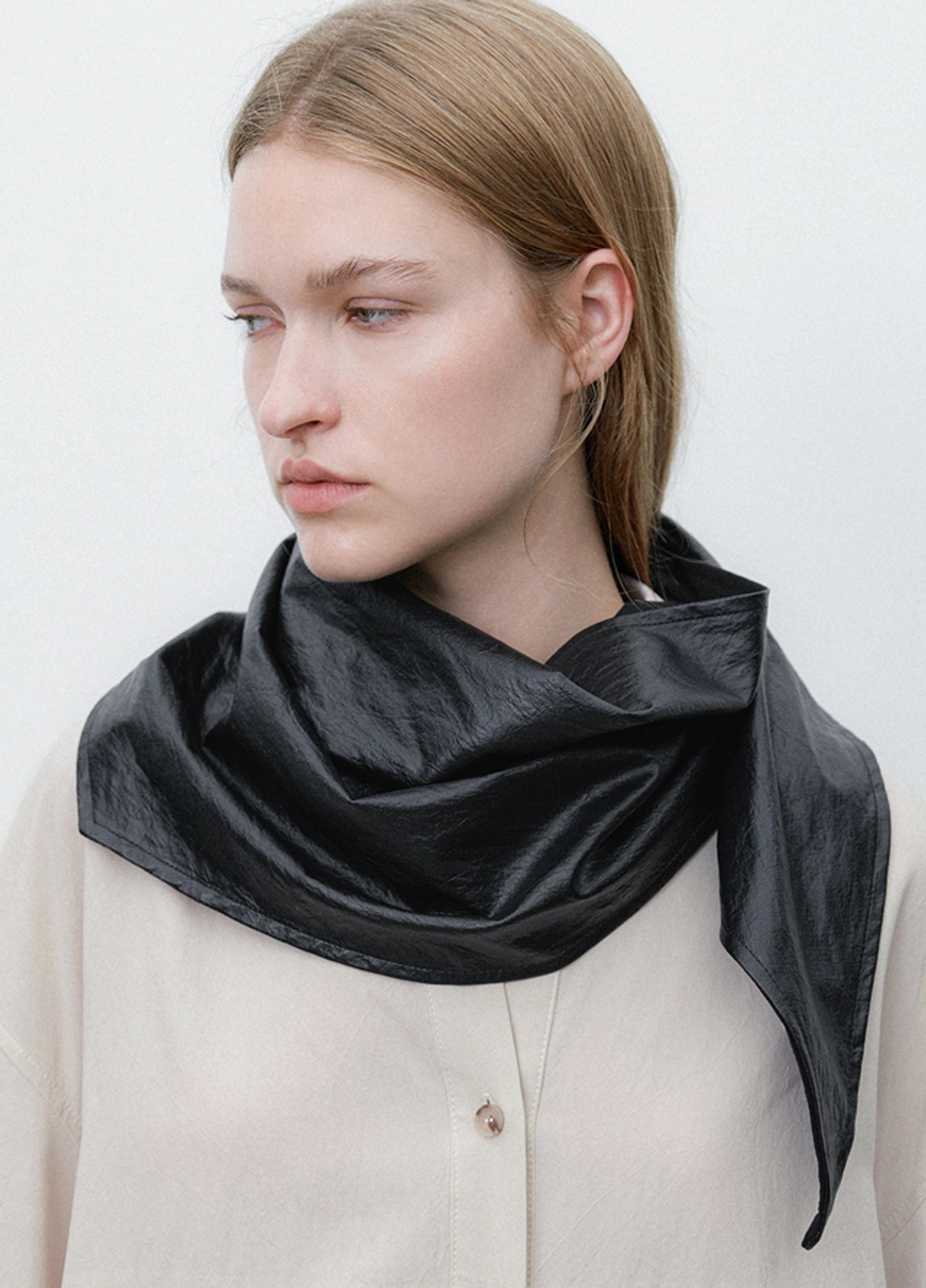 아뜰리에 나인 (SF-0006)CRINKLE LEATHER SCARF 상품 이미지 2