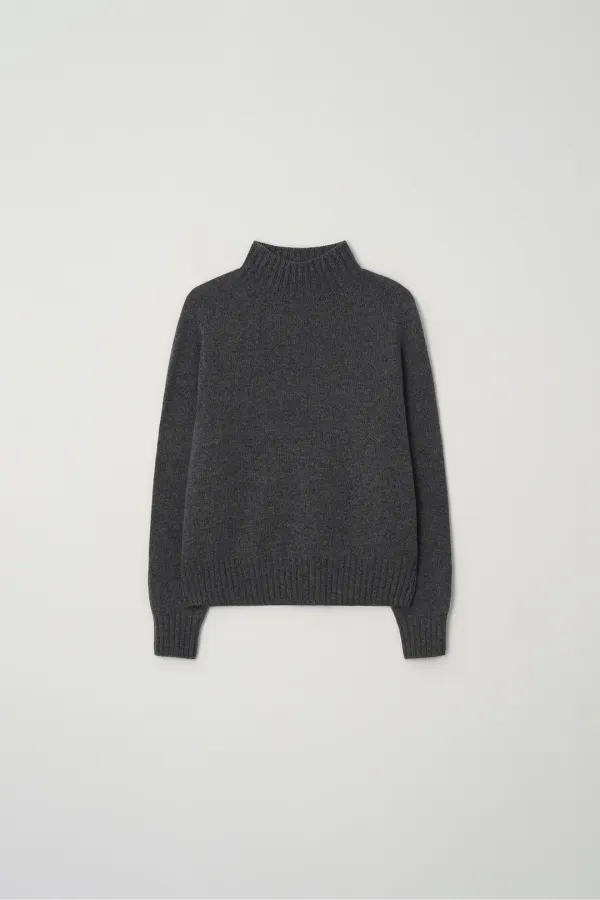 [2nd] Whole Garment Turtleneck Knit