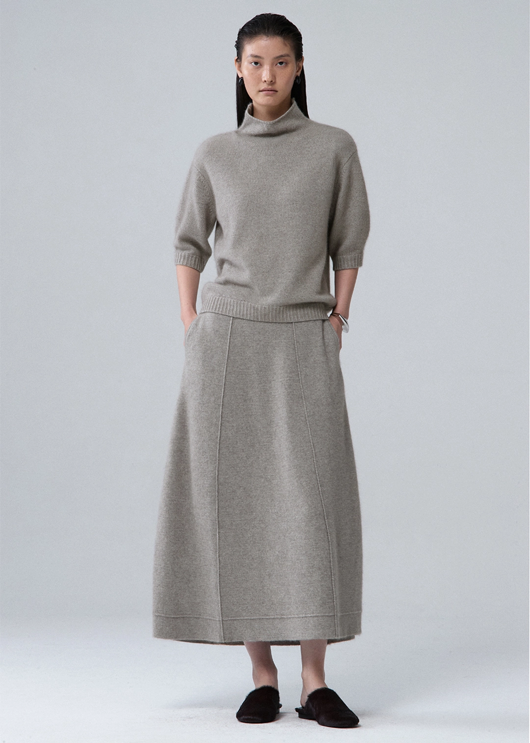 우마뭉 Wool raccoon double faced barrel silhouette skirt_Clay 상품 이미지 2