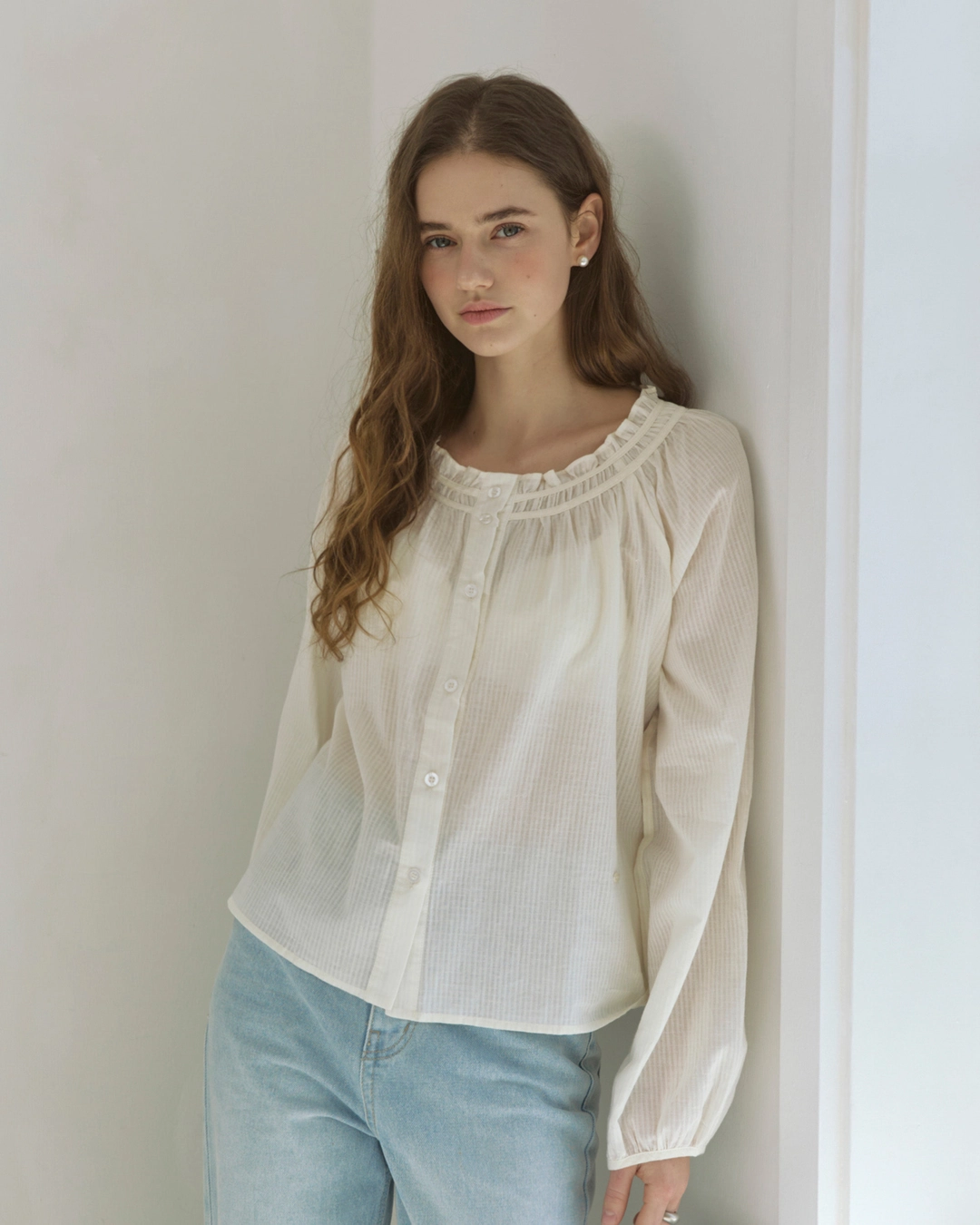 어다울 Breeze frill jacquard blouse - cream 상품 이미지 2