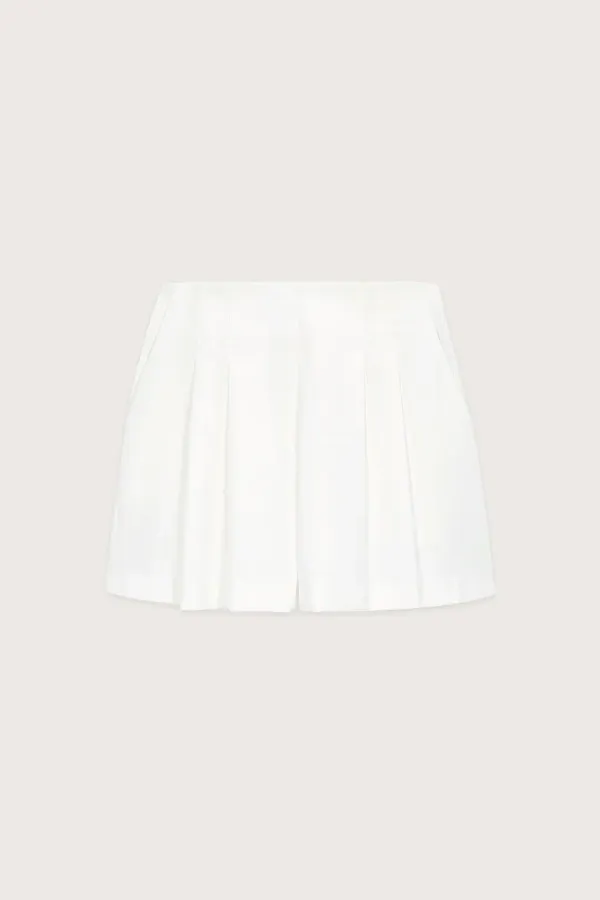 Double Tuck Shorts (White)