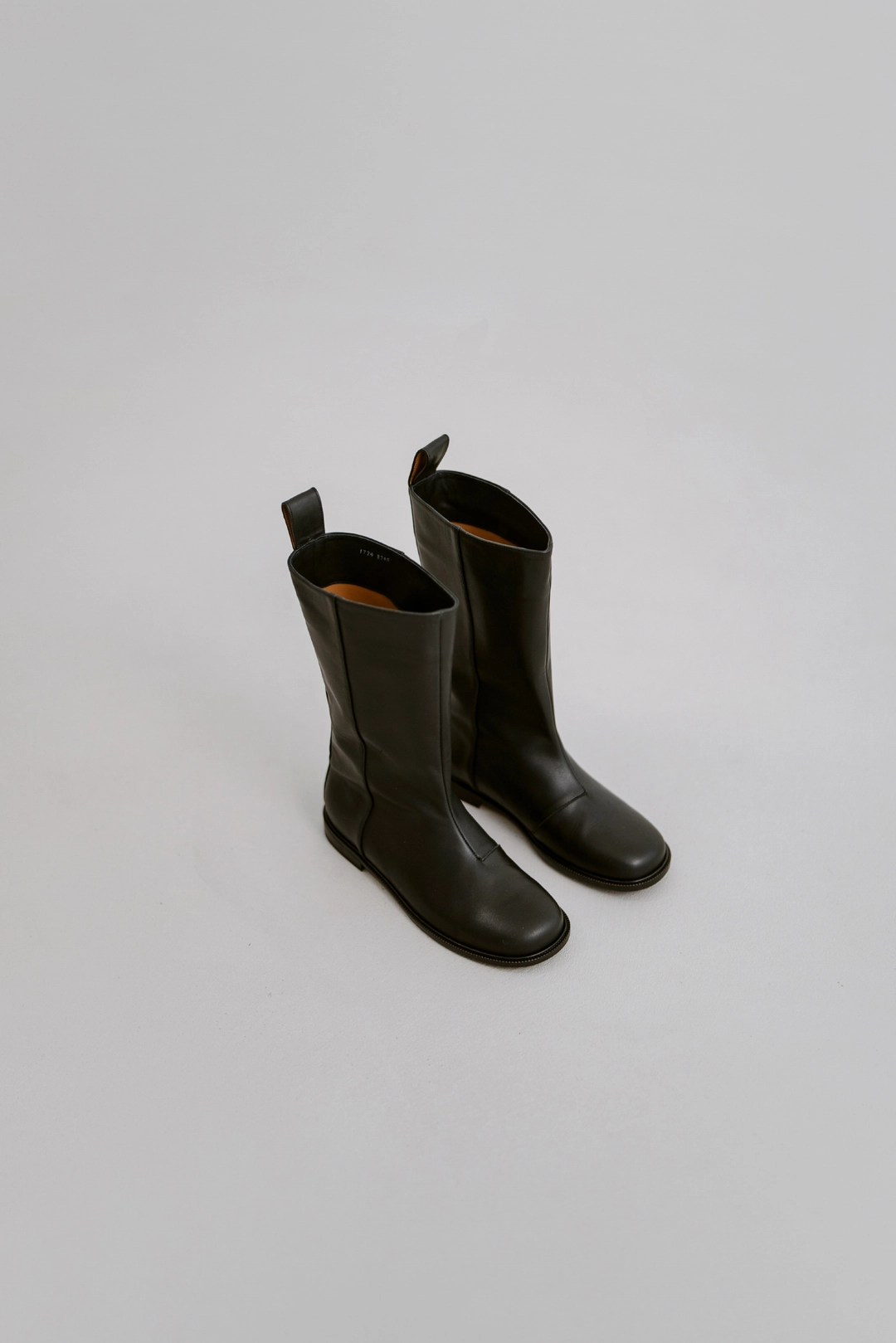 스앨더 27801_Black Calf Boot 상품 이미지 1