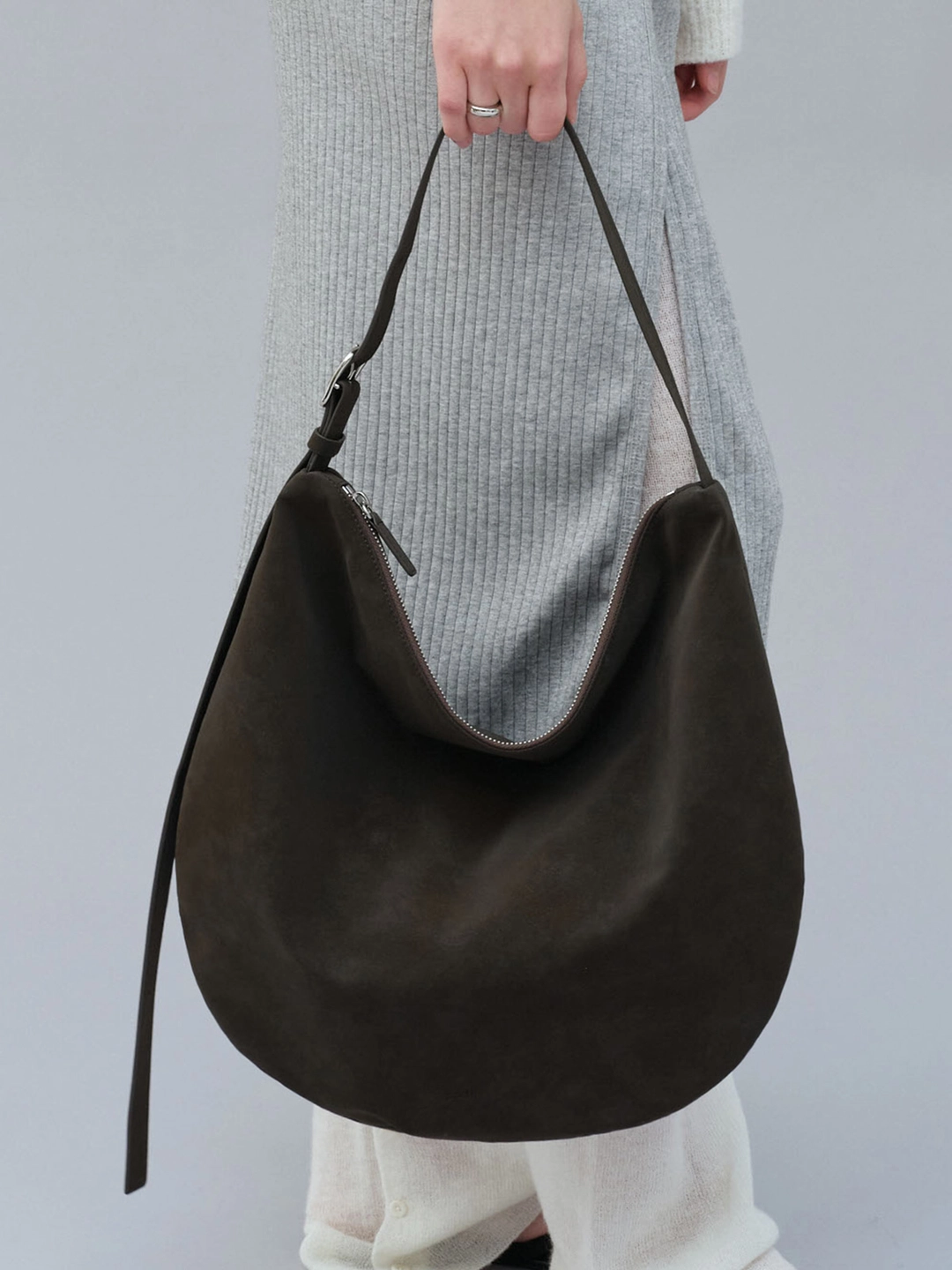 오브히 베일로 문 호보백 Vaylo Moon Hobo Bag_Espresso 상품 이미지 2