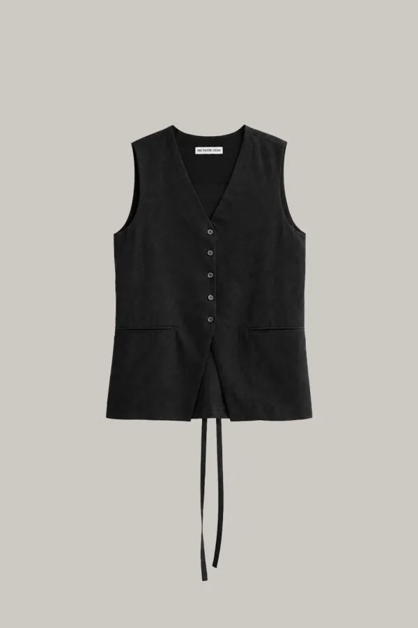 Buttoned String Cinch Vest (black)
