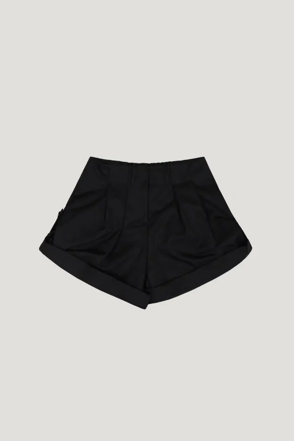Soleil Roll-Up Shorts (black)