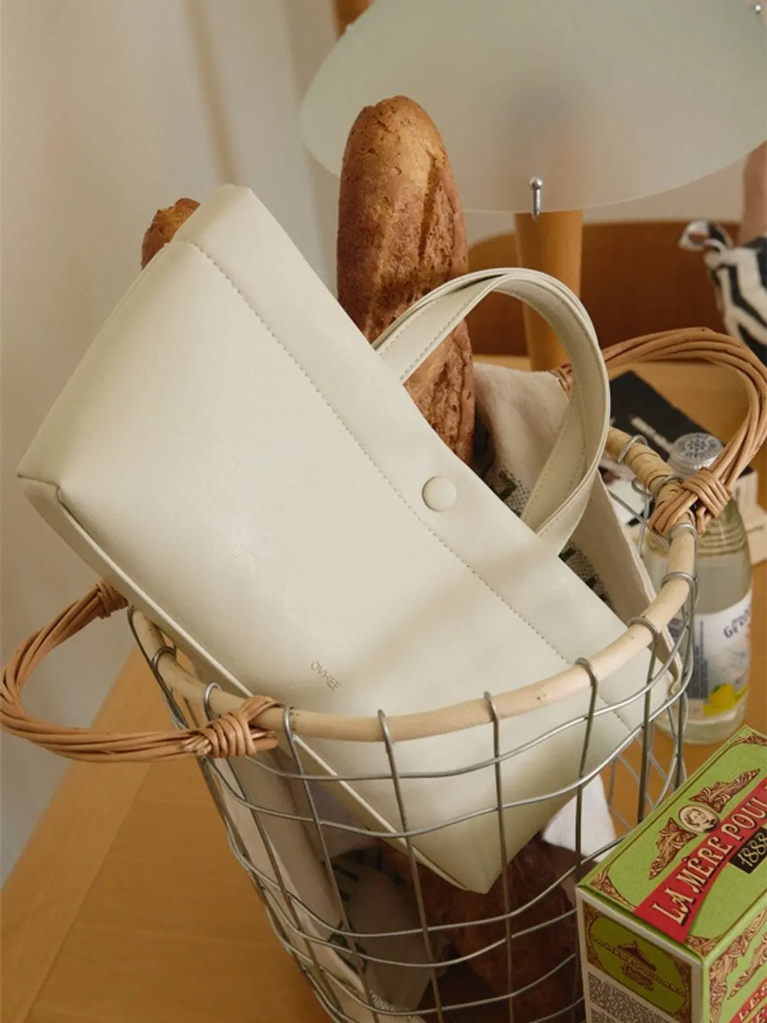 오브히 몬드 토트백 Mond Tote Bag_Cream White 상품 이미지 3