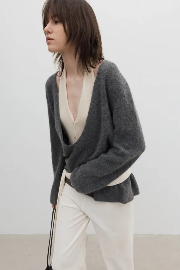 [2nd] Fox Deep V-Neck Knit (Beige / Melange Gray / Brown / Black)