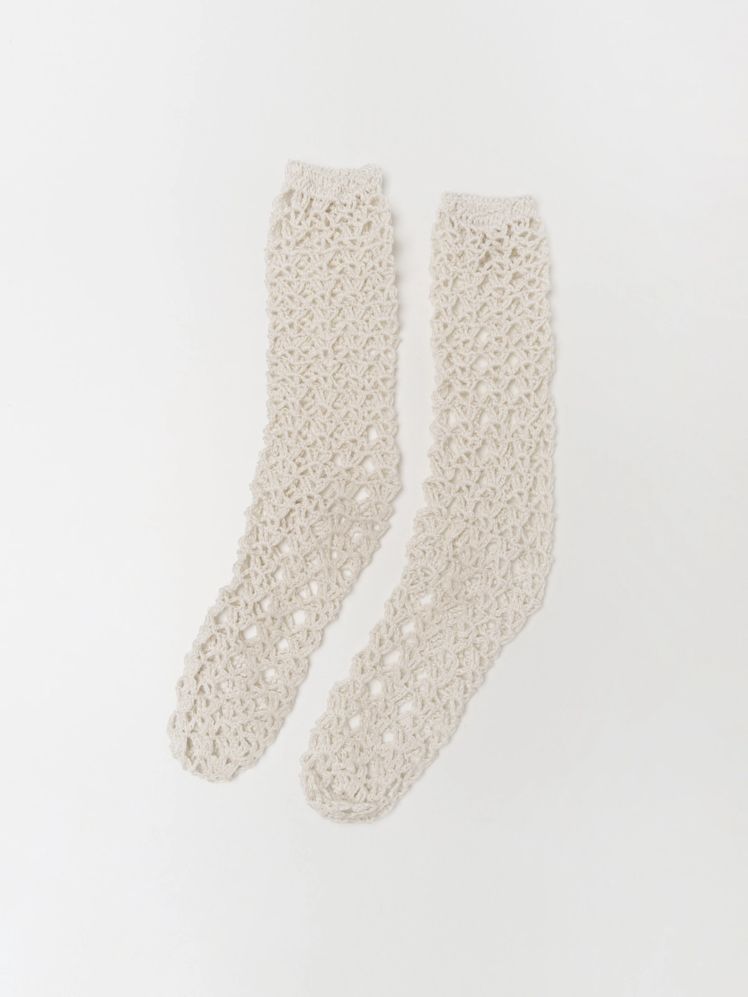 낫띵에브리띵 (EXCLUSIVE) HANDMADE CROCHET SOCKS IN OFF WHITE 상품 이미지 1