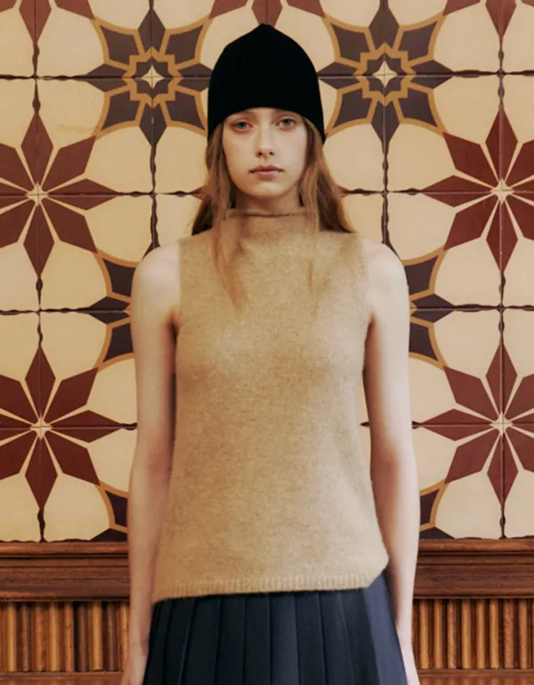 Wool Halter Neck Sleeveless Knit (Beige)