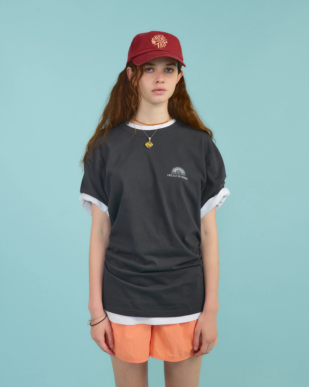 헬로선라이즈 Mini OG Logo Tee_Charcoal & White 상품 이미지 2