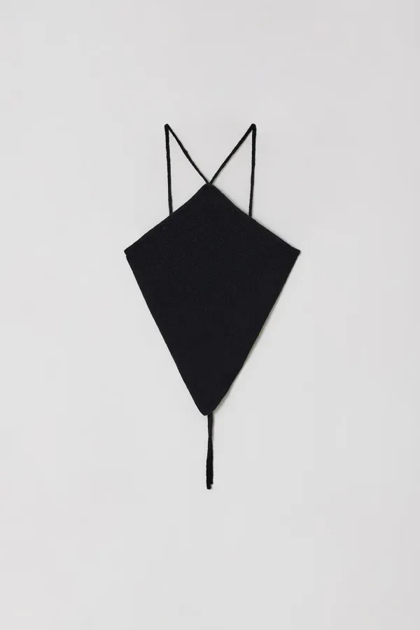 BACK STRAP DIAMOND KNIT