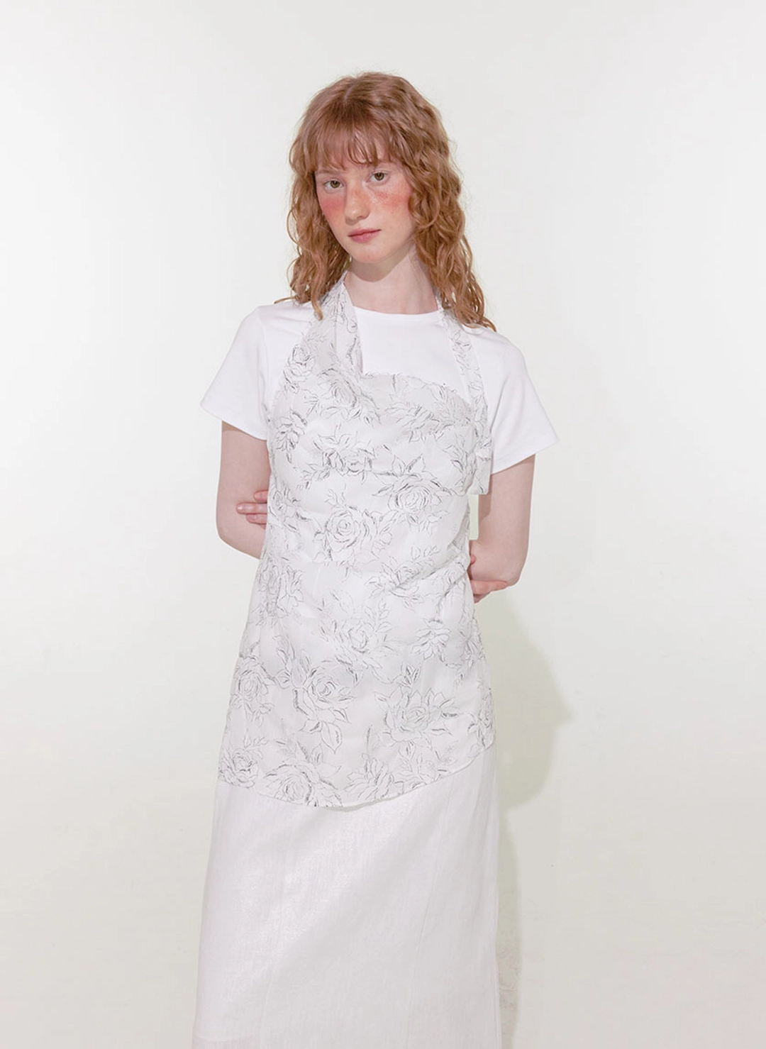 루루서울 Draping Floral Halter Top (White) 상품 이미지 2