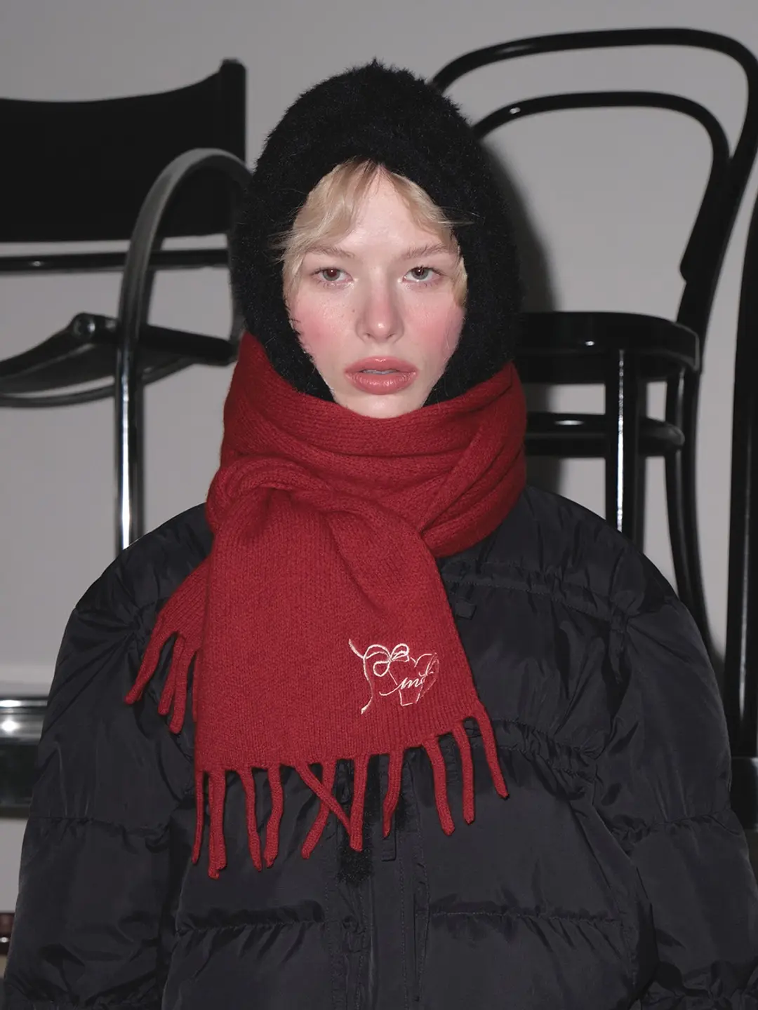 마가린핑거스 HEART EMBROIDERY WOOL MUFFLER (RED) 상품 이미지 2