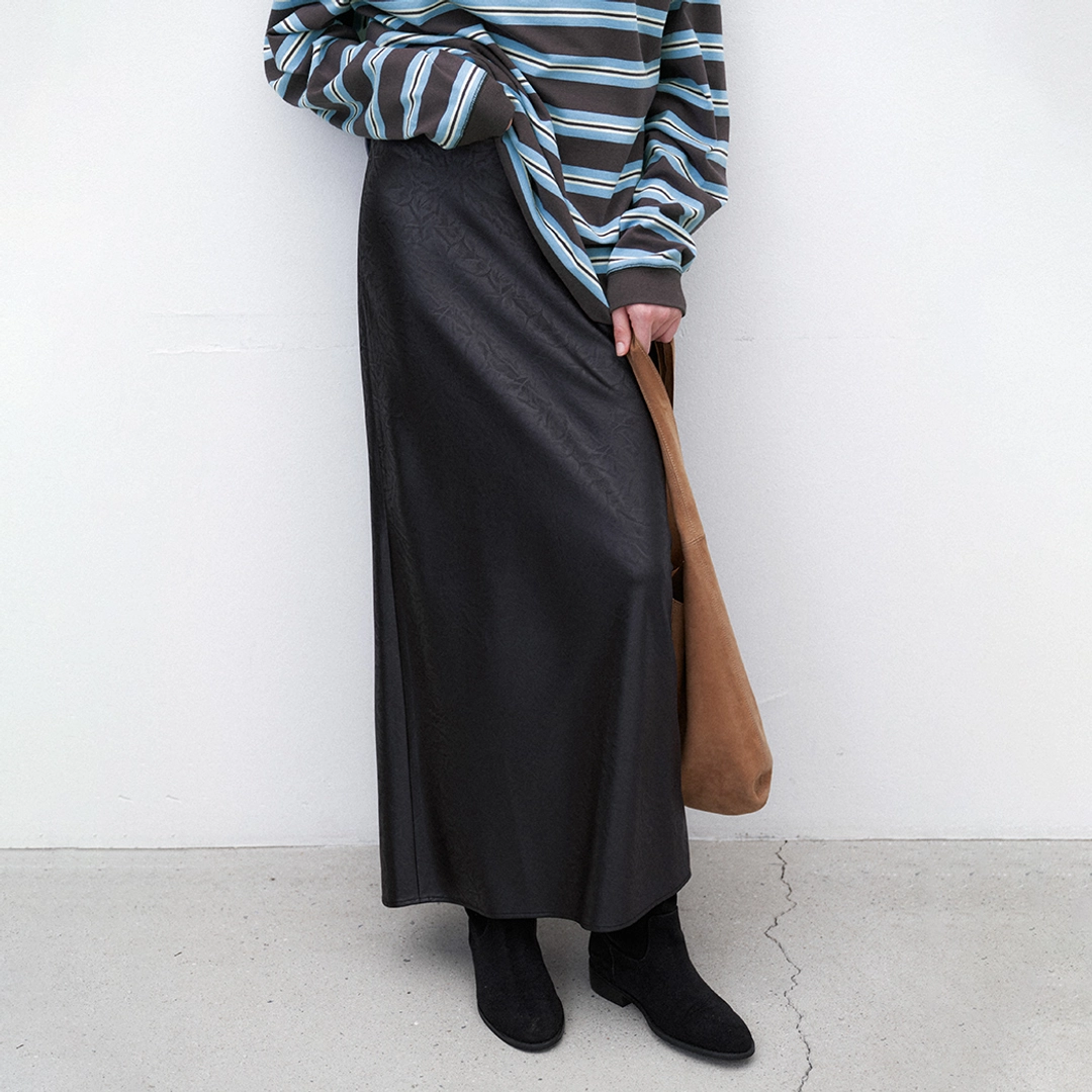 아뜰리에 나인 (SK-5048)SILKY SATIN MAXI SKIRT 상품 이미지 1