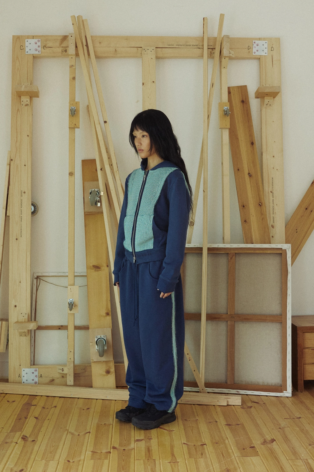 공테잎 FABRIC BLOCK TRACK PANTS MAZARINE BLUE 상품 이미지 1