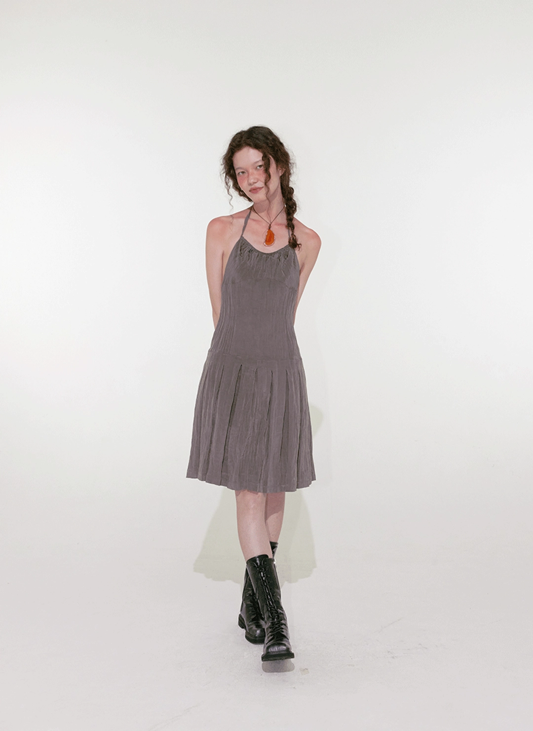 루루서울 Nylon Halter Neck Dress (Khaki Brown) 상품 이미지 2