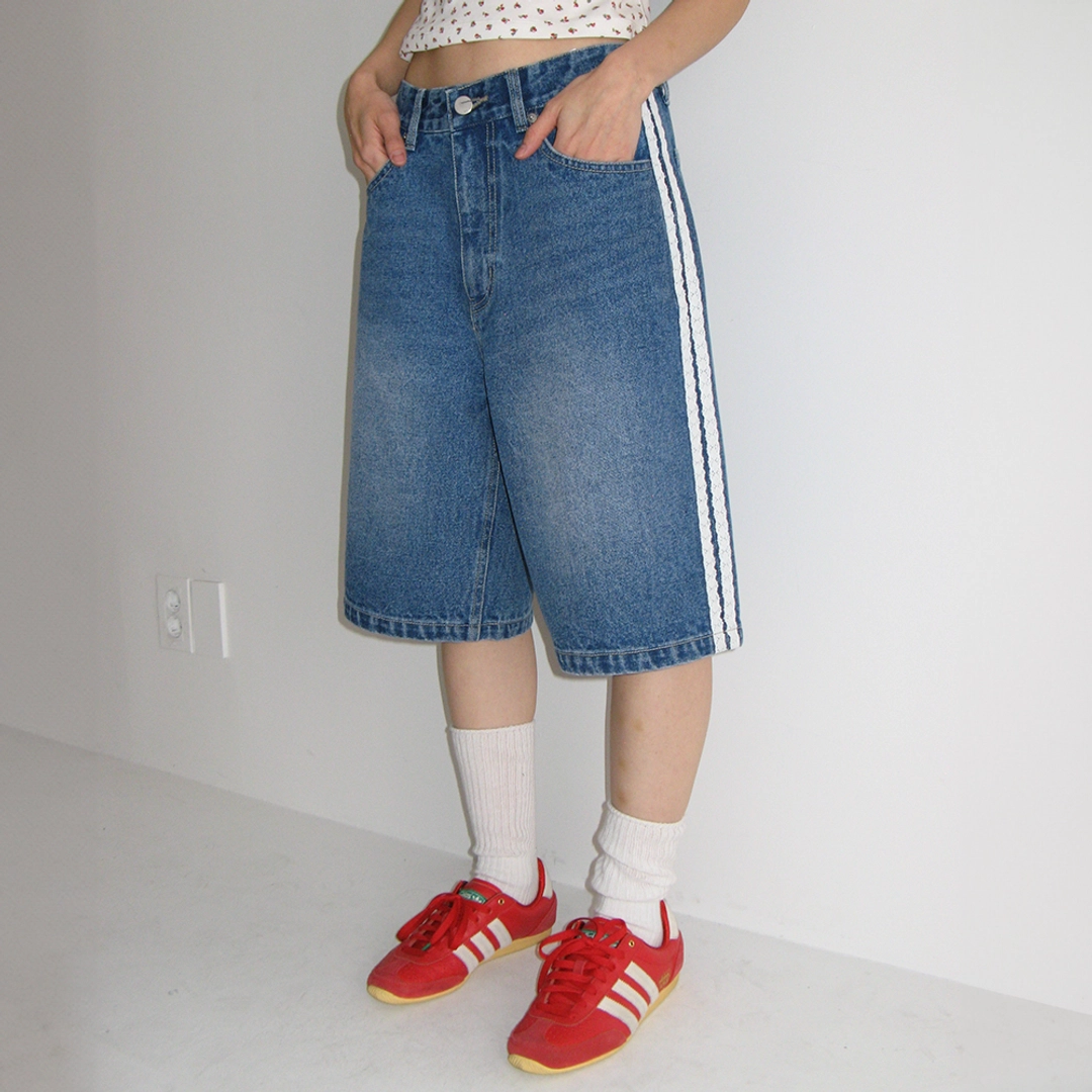 론론 SIDE LACE TRACK DENIM SHORTS PANTS MEDIUM BLUE 상품 이미지 2