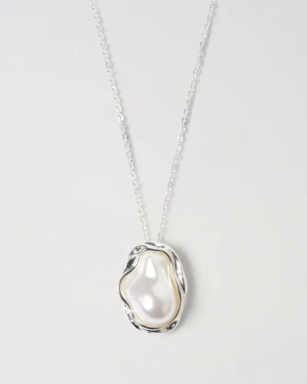 Bold Pearl Necklace [SILVER]