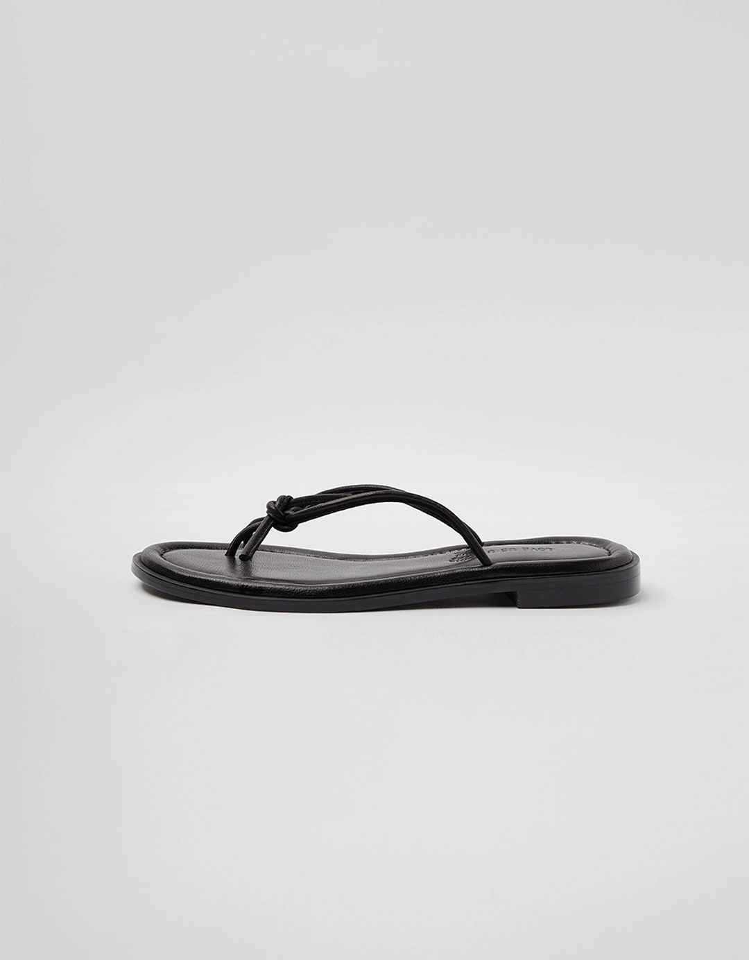 러브어스유 Lambskin Flip Flops (Black) 상품 이미지 1