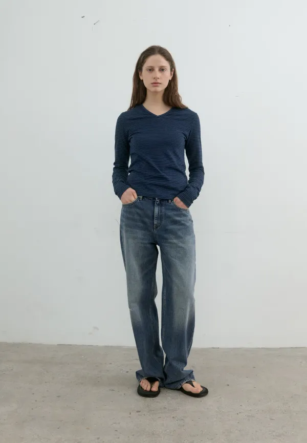 Damaged washing denim pants (medium indigo)