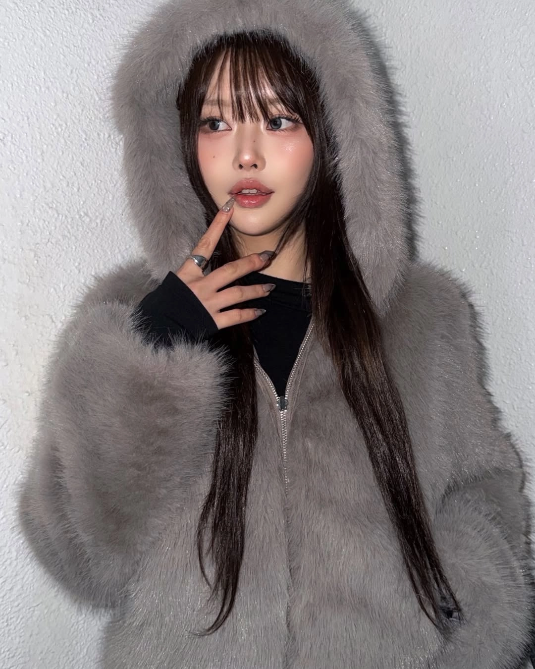 낫유어로즈 @hyeji_alHoodie fur jumper (Charcoal) 상품 이미지 1