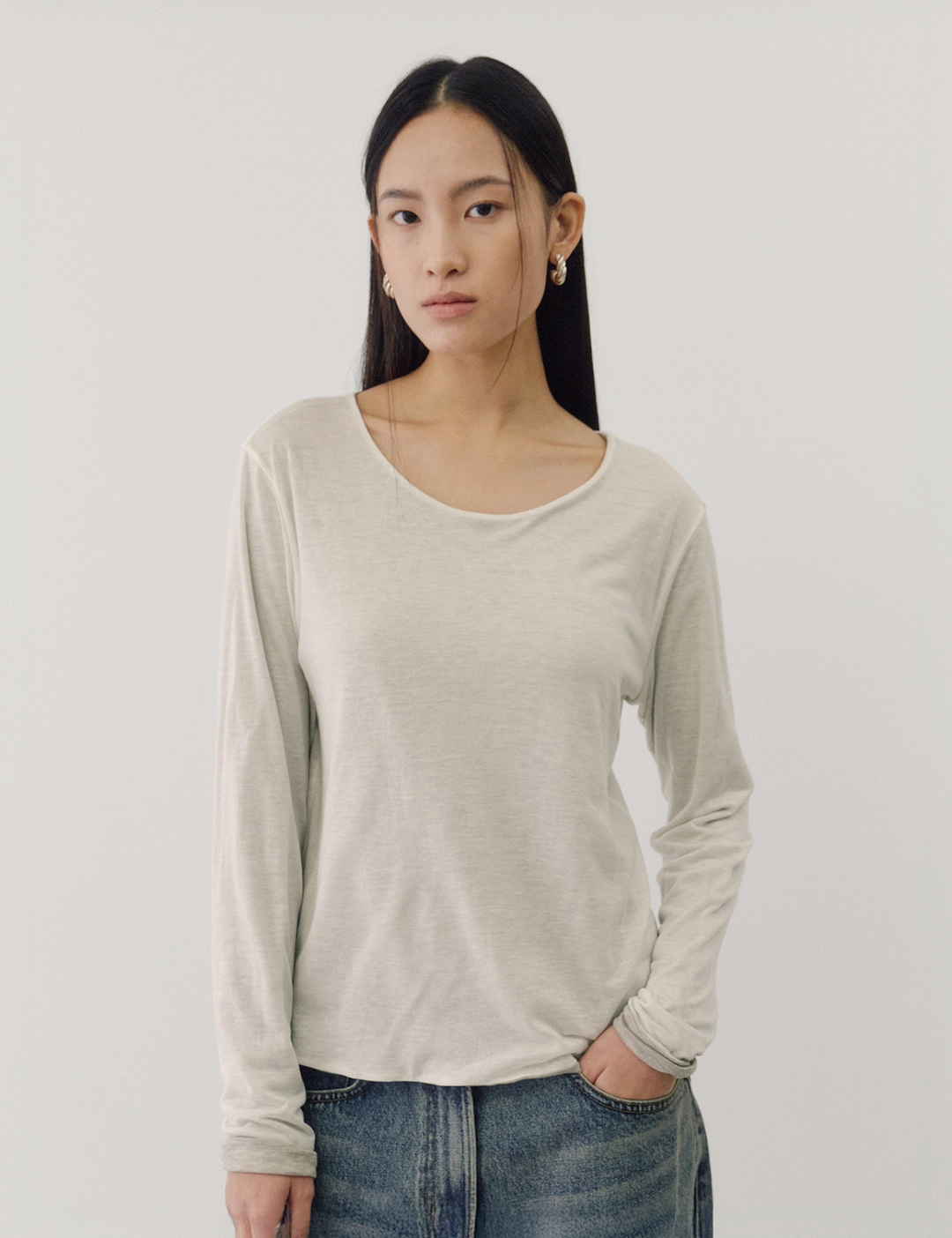 노미나떼 Sheer Jersey Reversible T-shirts (White&Gray) 상품 이미지 1