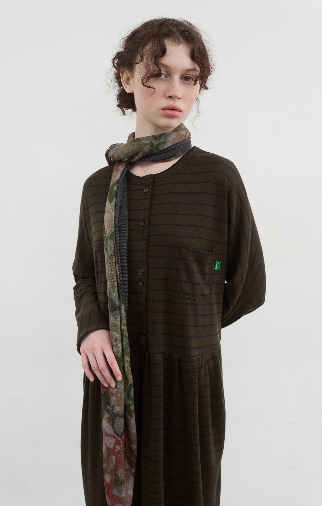 노컨텐츠 430. Flower Muffler_Olive 상품 이미지 1