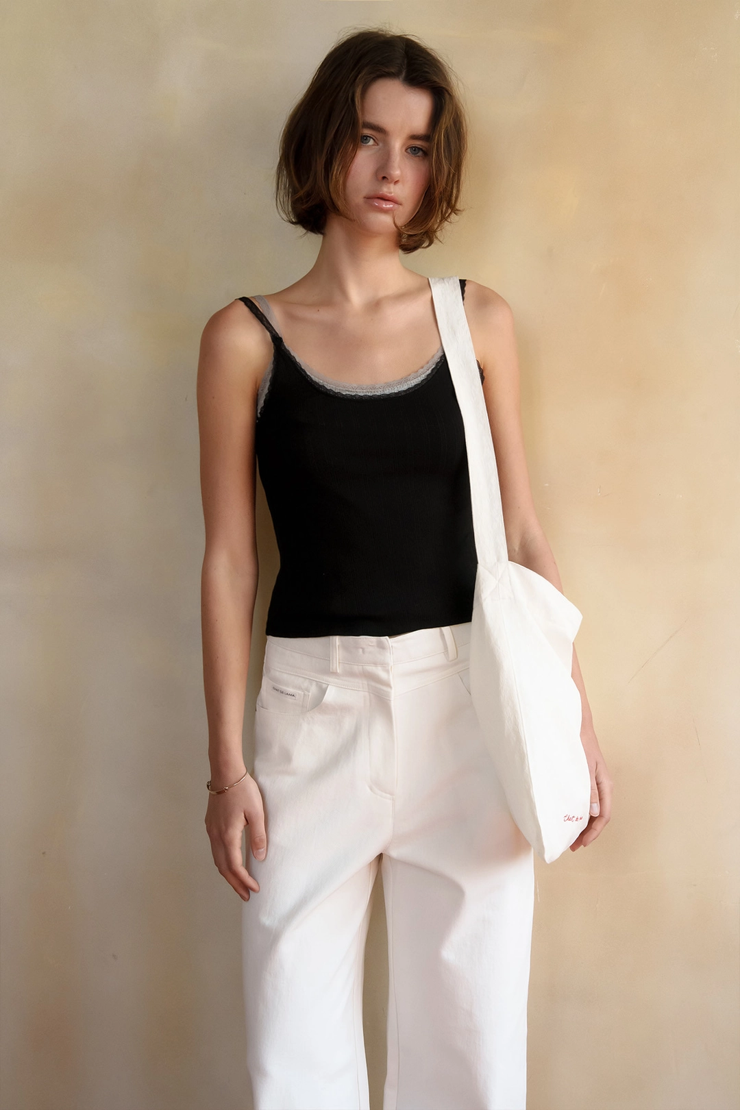 샤드라마 LACE TRIM SLEEVELESS T [BLACK] 상품 이미지 2