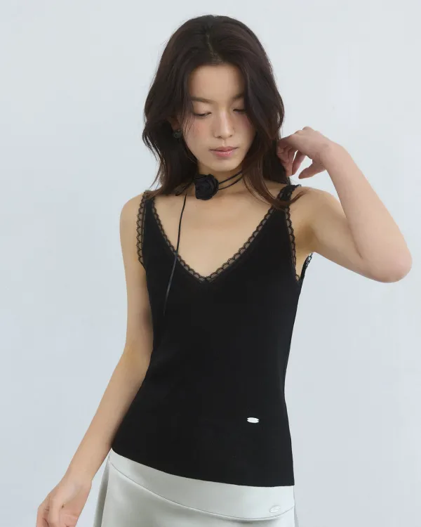 Lace v-neck sleeveless top - 2color