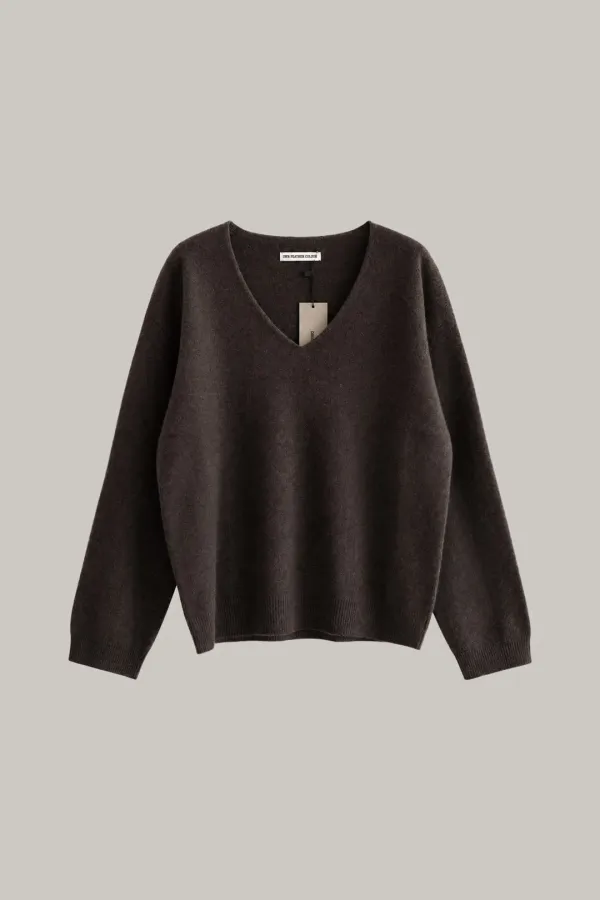 Bare V-neck Pullover (khaki brown)