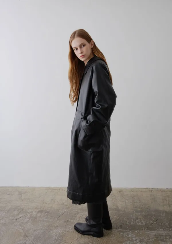 [9월 17일 이후 순차배송] Mused Mirabelle Coat - Black Leather